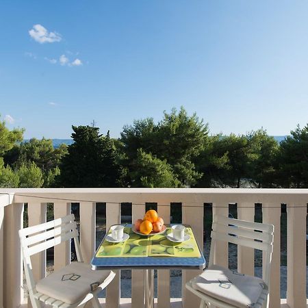 Sun House Apartments Bol Dış mekan fotoğraf