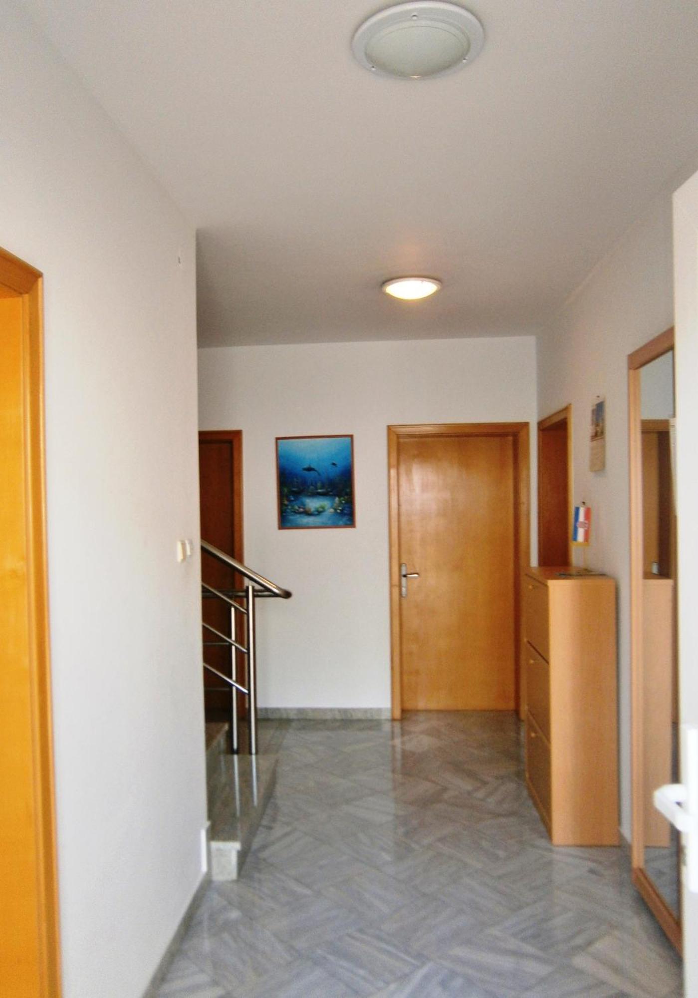 Sun House Apartments Bol Dış mekan fotoğraf