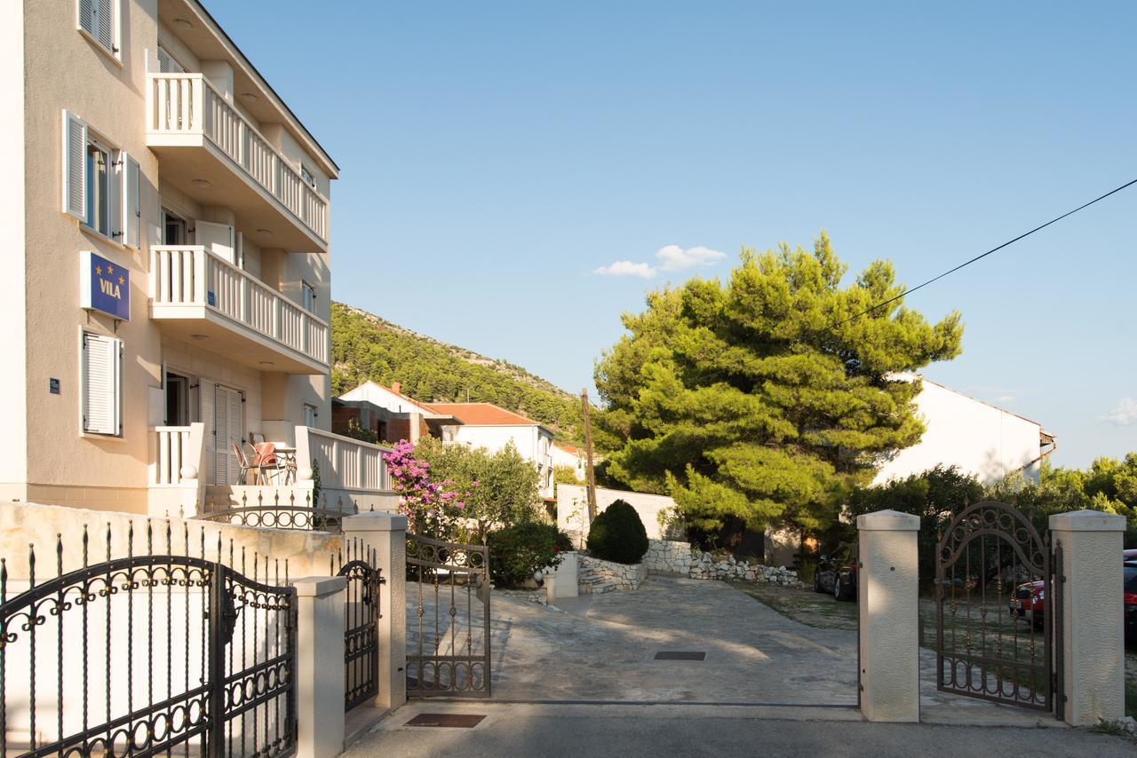 Sun House Apartments Bol Dış mekan fotoğraf