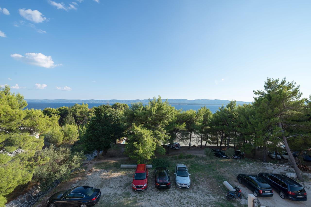 Sun House Apartments Bol Dış mekan fotoğraf