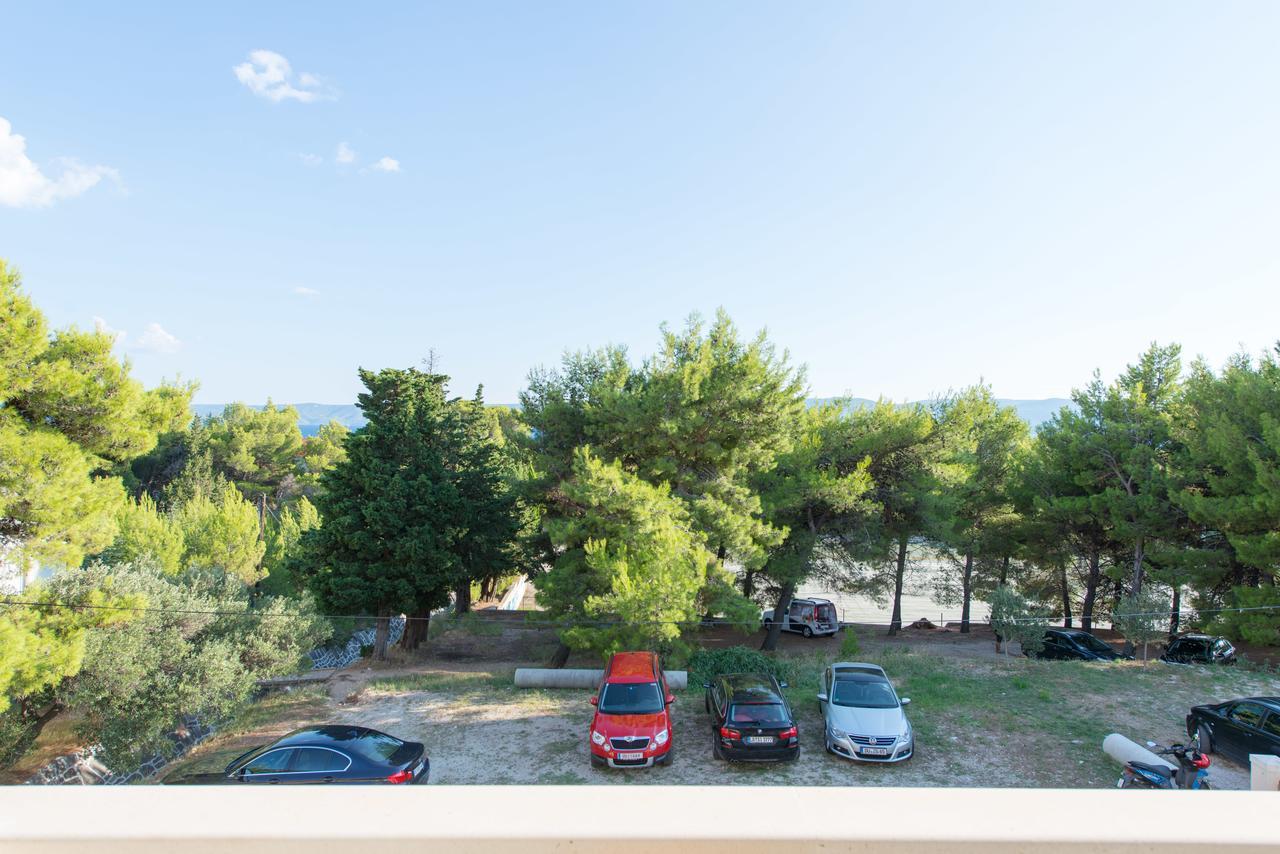 Sun House Apartments Bol Dış mekan fotoğraf
